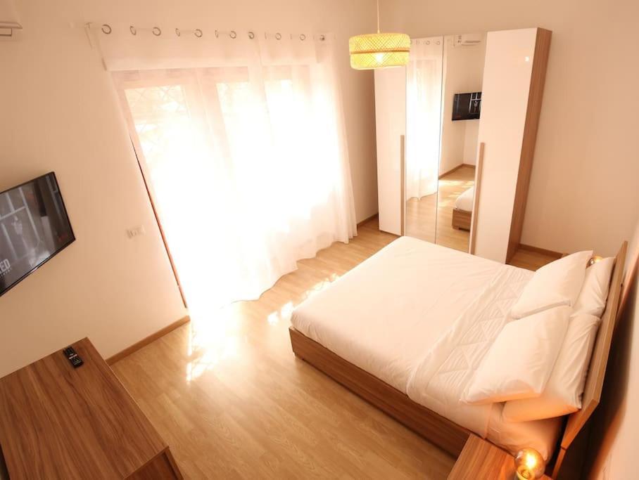 Cozy Coastal Gateway Appartement Ostia Buitenkant foto