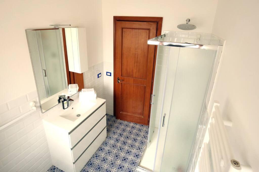 Cozy Coastal Gateway Appartement Ostia Buitenkant foto
