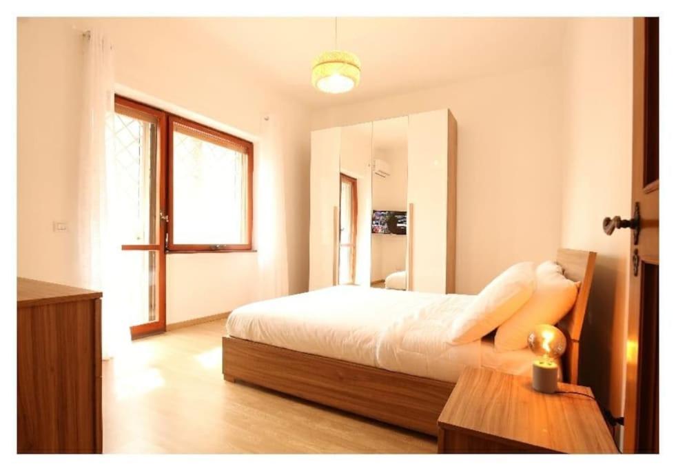 Cozy Coastal Gateway Appartement Ostia Buitenkant foto